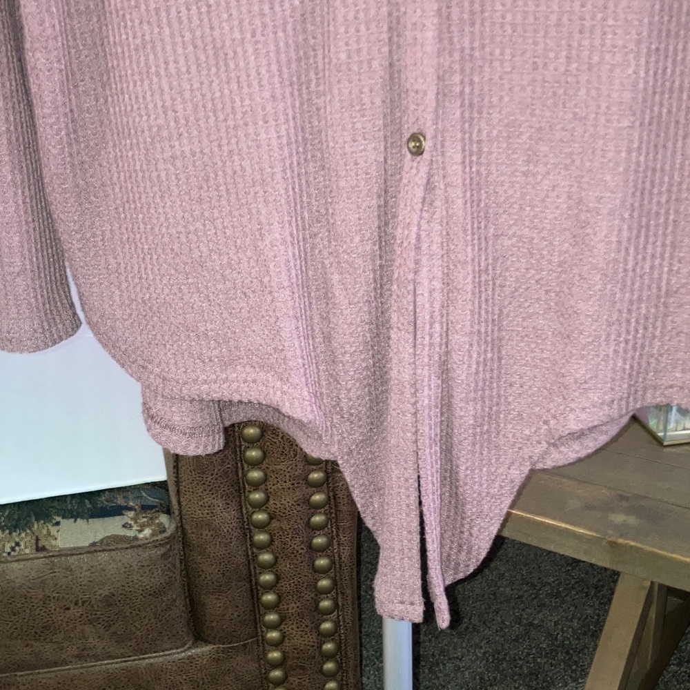 Involence Pink Knit shirt - Picture 3 of 3